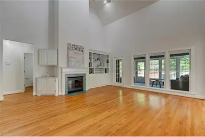 3004 Willow Oak Drive, Greensboro, NC 27408 - Photo 11