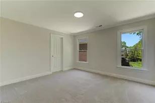 3004 Willow Oak Dr, Greensboro, NC 27408 - Photo 33