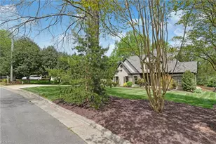 3004 Willow Oak Dr, Greensboro, NC 27408 - Photo 43