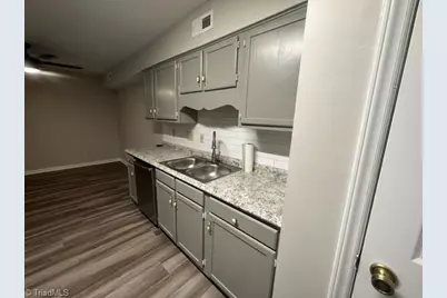 800 Folly Court #C, Greensboro, NC 27409 - Photo 3