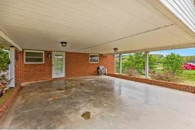 6585 Scarlet Oak Drive, Denton, NC 27239 - Photo 31