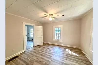 3414 Summit Avenue, Greensboro, NC 27405 - Photo 13