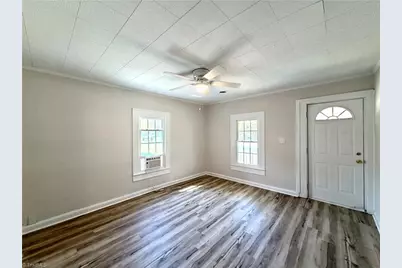 3414 Summit Avenue, Greensboro, NC 27405 - Photo 3