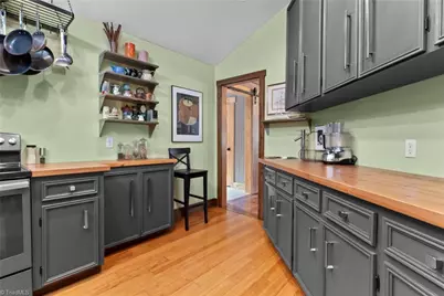 110 Mountain Hearth Drive, Sparta, NC 28675 - Photo 17