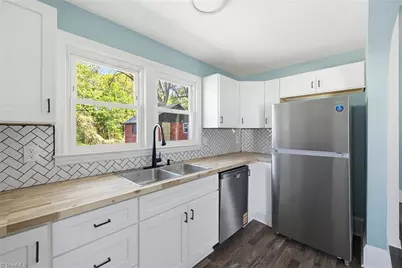 1009 N Scales Street, Reidsville, NC 27320 - Photo 15