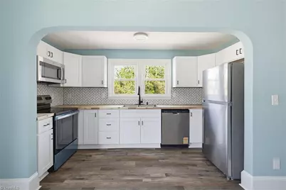 1009 N Scales Street, Reidsville, NC 27320 - Photo 11