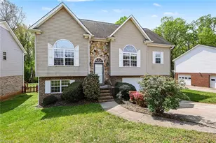 4990 Fiddlers Run Dr, Kernersville, NC 27284 - Photo 3