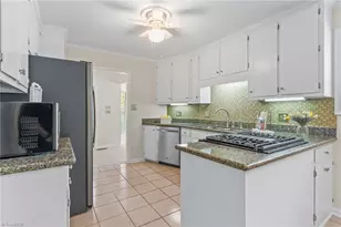 313 Westridge Dr, Burlington, NC 27215 - Photo 15