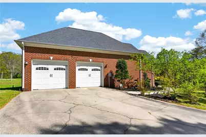 2027 Whites Mill Road, High Point, NC 27265 - Photo 41