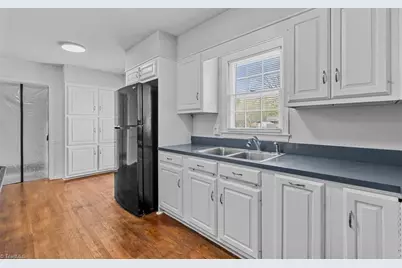 5334 Sherrie Drive, High Point, NC 27263 - Photo 13