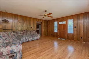 4717 Kernersville Rd, Kernersville, NC 27284 - Photo 17
