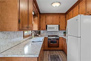 200 Beckford Dr, Lexington, NC 27295 - Photo 13