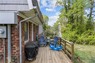 1105 Robin Hood Rd, High Point, NC 27262 - Photo 27