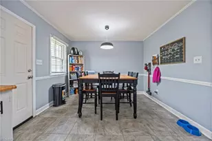 1105 Robin Hood Rd, High Point, NC 27262 - Photo 13