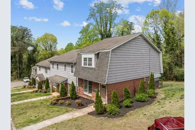 1105 Robin Hood Road #F, High Point, NC 27262 - Photo 31