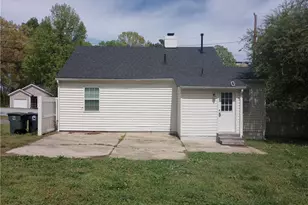 419 W Vandalia Rd, Greensboro, NC 27406 - Photo 3