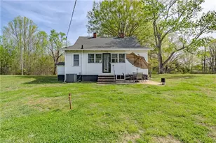 1749 Phillips Rd, Sandy Ridge, NC 27046 - Photo 5