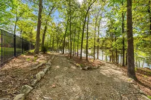 135 Harbor Dr W, Lexington, NC 27292 - Photo 43