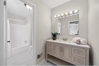 2218 Shadow Valley Road #B, High Point, NC 27265 - Photo 15