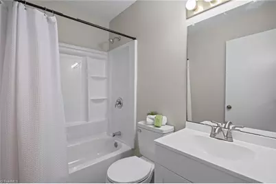 2218 Shadow Valley Road #B, High Point, NC 27265 - Photo 19