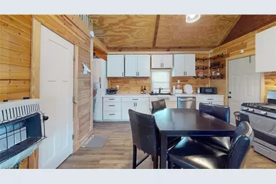 296 N Franklin Road, Mount Airy, NC 27030 - Photo 13