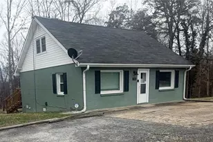 296 N Franklin Rd, Mount Airy, NC 27030 - Photo 19