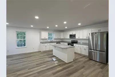 219 Tower Road, Thomasville, NC 27360 - Photo 5