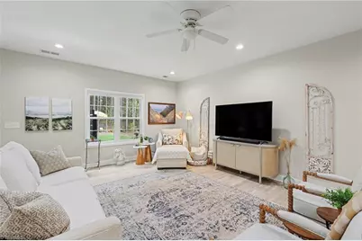 820 Sunset Pointe Drive, Salisbury, NC 28146 - Photo 5