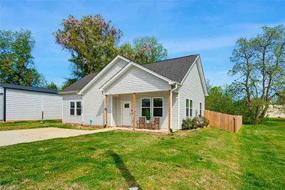 413 Bradley Street, Burlington, NC 27215 - Photo 3