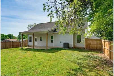 413 Bradley Street, Burlington, NC 27215 - Photo 29