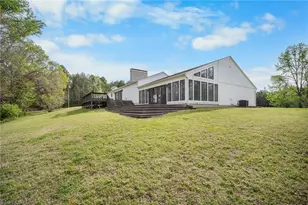 391 Lake Hill Dr, Thomasville, NC 27360 - Photo 7