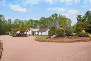 391 Lake Hill Dr, Thomasville, NC 27360 - Photo 3