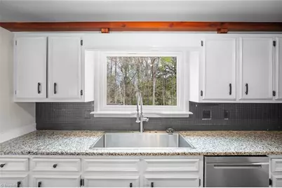 391 Lake Hill Drive, Thomasville, NC 27360 - Photo 23