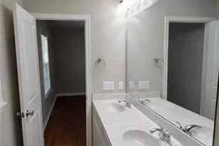 501 Washington St, Graham, NC 27253 - Photo 17