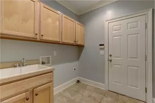 2436 N Beech Ln, Greensboro, NC 27455 - Photo 27