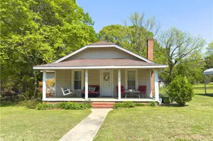 146 Patterson Ave, Liberty, NC 27298 - Photo 1