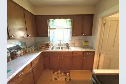 146 Patterson Avenue, Liberty, NC 27298 - Photo 9