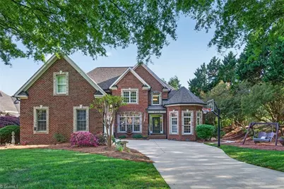 2304 Faircloth Way, High Point, NC 27265 - Photo 3