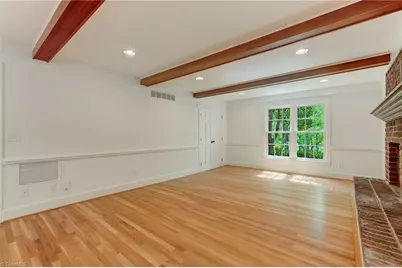 612 Willoughby Boulevard, Greensboro, NC 27408 - Photo 9