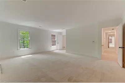 612 Willoughby Boulevard, Greensboro, NC 27408 - Photo 21