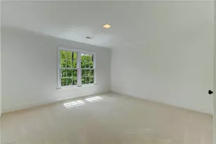 612 Willoughby Blvd, Greensboro, NC 27408 - Photo 33