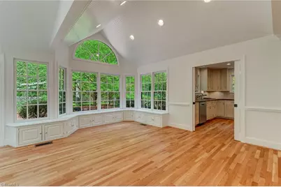 612 Willoughby Boulevard, Greensboro, NC 27408 - Photo 21