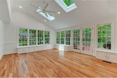 612 Willoughby Boulevard, Greensboro, NC 27408 - Photo 19