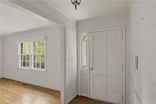 2514 Gracewood Dr, Greensboro, NC 27408 - Photo 15