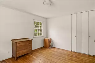 2514 Gracewood Dr, Greensboro, NC 27408 - Photo 19