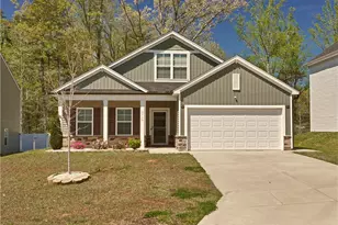 3719 Boxwood Ct, Thomasville, NC 27360 - Photo 1
