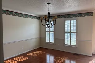 3219 Overlook Ct, Burlington, NC 27215 - Photo 3