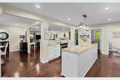 312 Willoughby Boulevard, Greensboro, NC 27408 - Photo 11