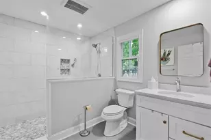 312 Willoughby Blvd, Greensboro, NC 27408 - Photo 45