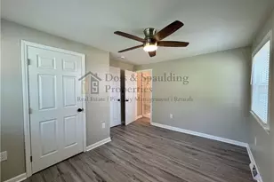 3419 Wilshire Dr, Greensboro, NC 27408 - Photo 7